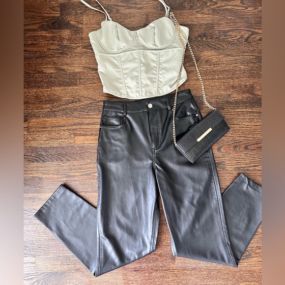 Fashion Nova NWT corset crop top S - Picture 4 of 4